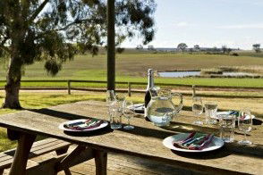 Colenso Country Retreat And Walker’s Cottage  - Accommodation Sunshine Coast 1