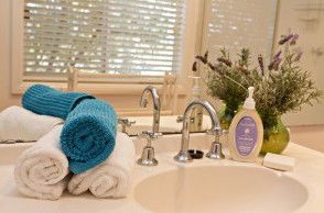 Colenso Country Retreat And Walker’s Cottage  - Accommodation Sunshine Coast 2