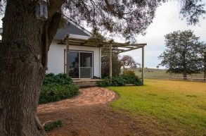 Colenso Country Retreat And Walker’s Cottage  - Accommodation Sunshine Coast 4