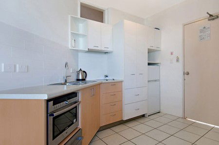 Coolum Baywatch Resort - Accommodation Sunshine Coast 4
