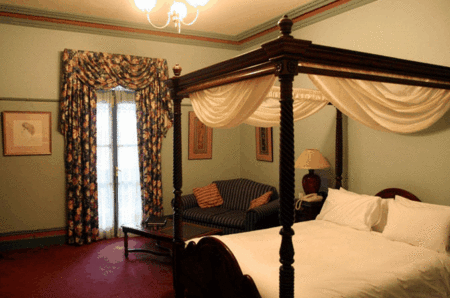 The Yarra Glen Grand Hotel - Accommodation Sunshine Coast 0