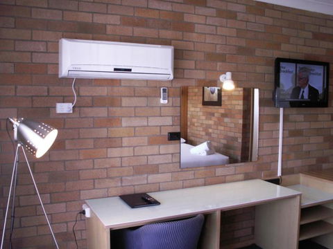 Court Street Motel - Accommodation Sunshine Coast 3