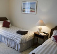 Hillsview Tourist Apartments - Accommodation Sunshine Coast