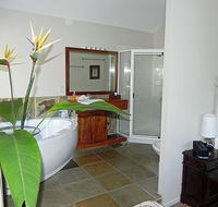 Airlie Waterfront Bed and Breakfast - Accommodation Sunshine Coast