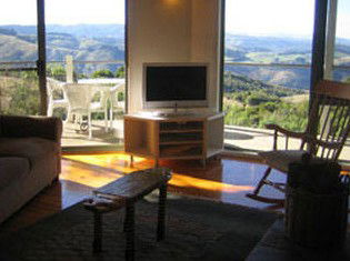 Claerwen Retreat - Accommodation Sunshine Coast 4