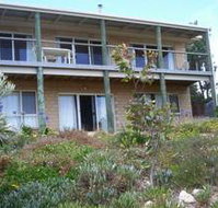 The Dog And Cockle Beach House - Accommodation Sunshine Coast