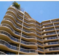 Hillcrest Central Apartment Hotel