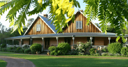 Carriages Country House - Accommodation Sunshine Coast