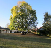 Moore Park Inn - Accommodation Sunshine Coast