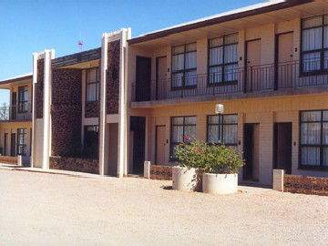 Opal Inn Hotel - Accommodation Sunshine Coast 0