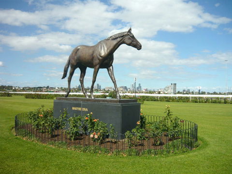 Racecourse Hotel Flemington - Accommodation Sunshine Coast 0