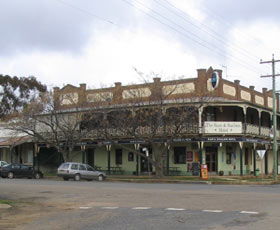 Ram And Stallion Hotel - Accommodation Sunshine Coast 0