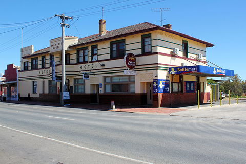 Bullocks Head Tavern - Accommodation Sunshine Coast 0