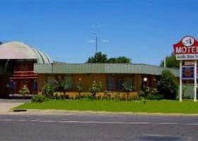Avondel Motor Inn - Accommodation Sunshine Coast 0
