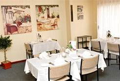 Town House Motor Inn - Accommodation Sunshine Coast 1