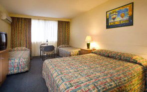 Sandors On The Park - Accommodation Sunshine Coast 1