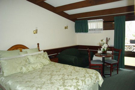 Blackheath Motor Inn - Accommodation Sunshine Coast 4