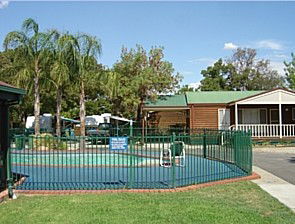 Albury Motor Village - Accommodation Sunshine Coast 0