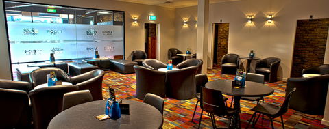 Olde Tudor Motor Inn - Accommodation Sunshine Coast 2