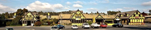 Olde Tudor Motor Inn - Accommodation Sunshine Coast 3