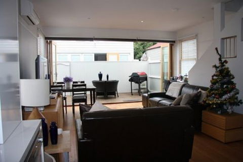 City Breeze - Stay Innercity - Accommodation Sunshine Coast 1