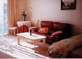 Wattle Cottage - Accommodation Sunshine Coast 0