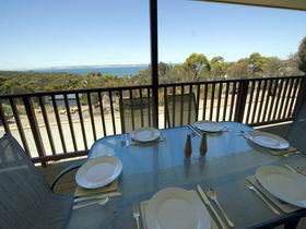 American River Water View Cottage - Accommodation Sunshine Coast 0
