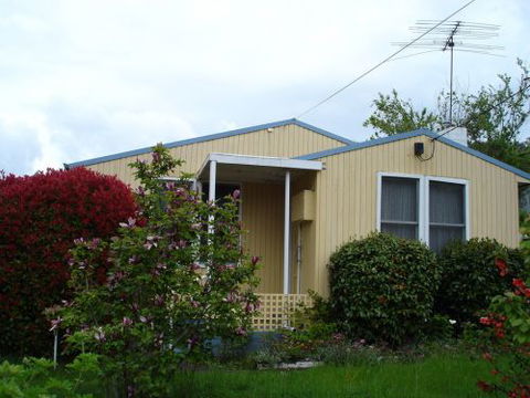 Nanna Toogood's At Eildon - Accommodation Sunshine Coast 0