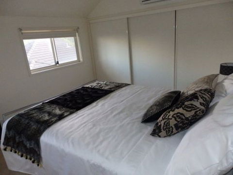 CENTREPOINT UNITS - HEIDELBERG - Accommodation Sunshine Coast 2