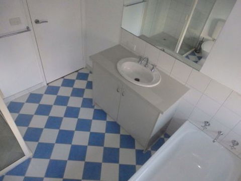 CENTREPOINT UNITS - HEIDELBERG - Accommodation Sunshine Coast 4