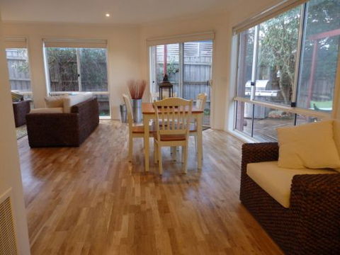 CENTREPOINT UNITS - HEIDELBERG - Accommodation Sunshine Coast 6