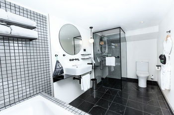 Ovolo Woolloomooloo - Accommodation Sunshine Coast 75