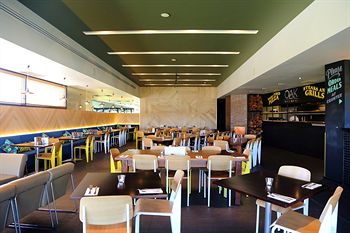 Alpha Hotel Eastern Creek - Accommodation Sunshine Coast 9