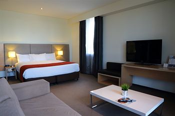 Alpha Hotel Eastern Creek - Accommodation Sunshine Coast 13