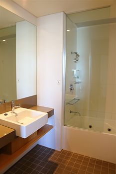 Alpha Hotel Eastern Creek - Accommodation Sunshine Coast 17