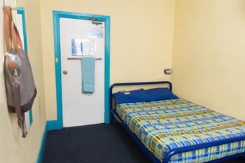 Jolly Swagman Backpackers - Accommodation Sunshine Coast 26