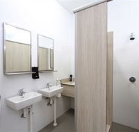 Neutral Bay Lodge - Accommodation Sunshine Coast