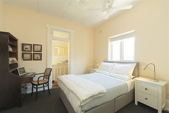 Admiral Collingwood Lodge - Accommodation Sunshine Coast 16