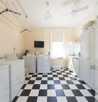 Admiral Collingwood Lodge - Accommodation Sunshine Coast 25