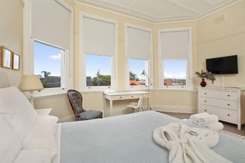 Admiral Collingwood Lodge - Accommodation Sunshine Coast 9