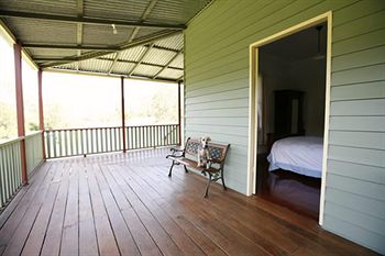 Singletons Retreat - Accommodation Sunshine Coast 7