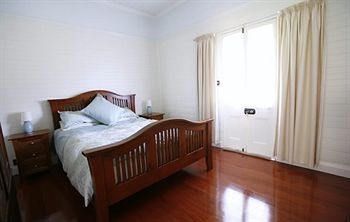 Singletons Retreat - Accommodation Sunshine Coast 10