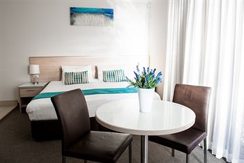 Copacabana Shores - Accommodation Sunshine Coast 5