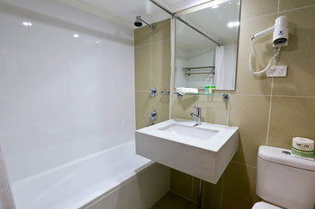 Best Western Casula Motor Inn - Accommodation Sunshine Coast 1
