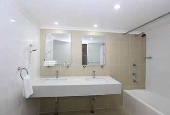 Best Western Casula Motor Inn - Accommodation Sunshine Coast 2