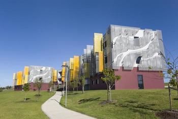 Western Sydney University Village Penrith - Accommodation Sunshine Coast 11