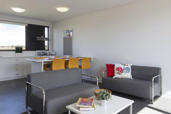 Western Sydney University Village Penrith - Accommodation Sunshine Coast 22