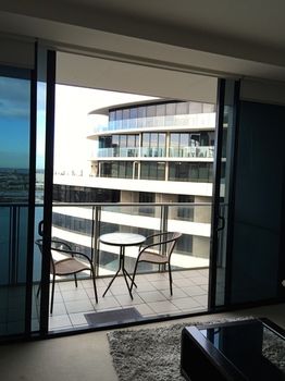 Apartments Melbourne Domain - Docklands - Accommodation Sunshine Coast 1