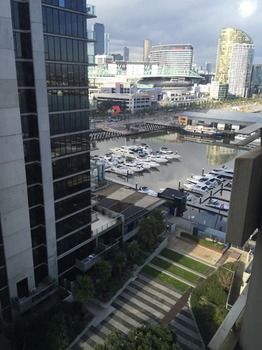 Apartments Melbourne Domain - Docklands - Accommodation Sunshine Coast 26