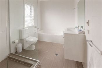 Everton Apartments - Accommodation Sunshine Coast 2